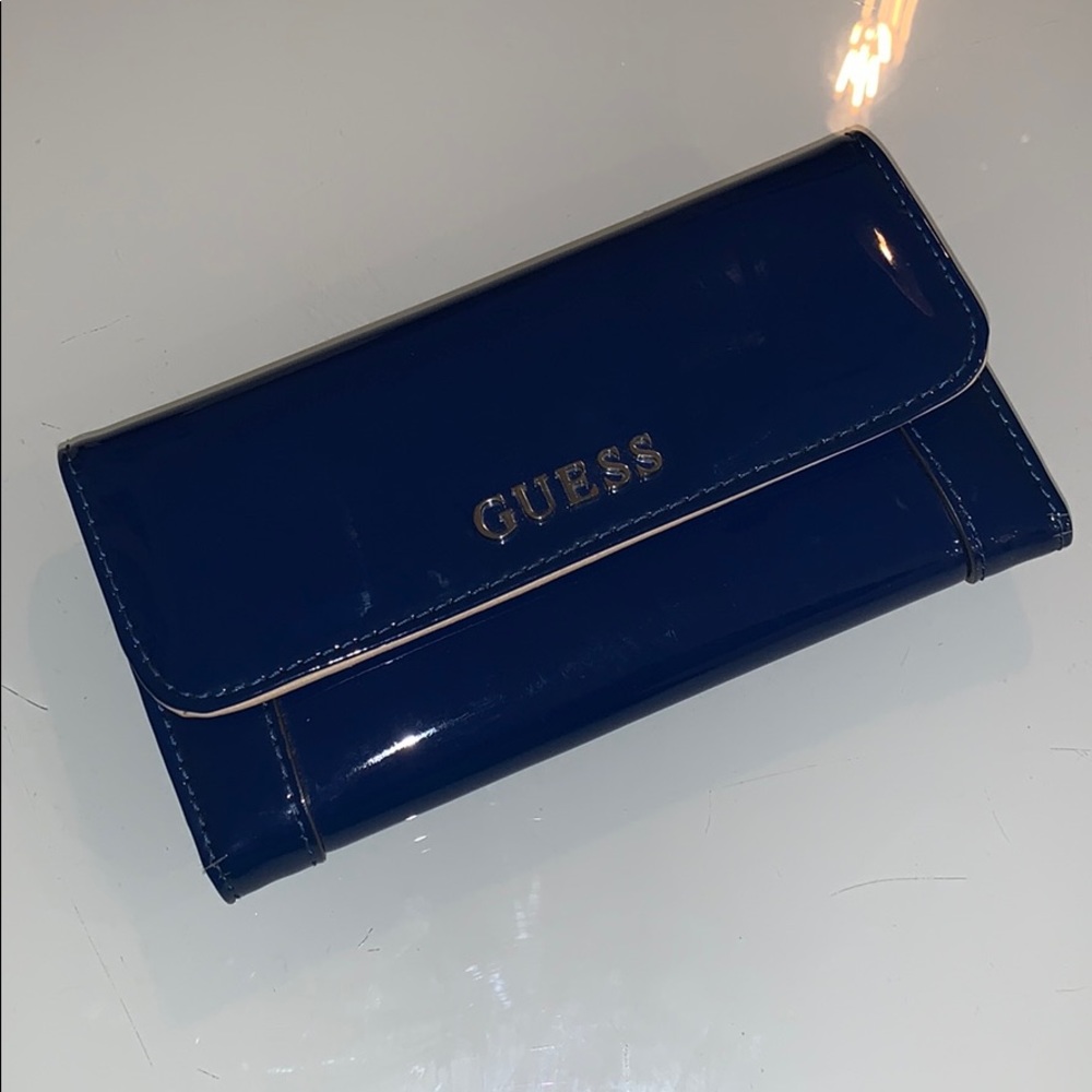 Guess wallet